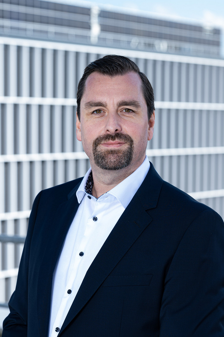 Dr. Thiemo Gruber Dr. Thiemo Gruber, Bereichsleiter Solutions & Development