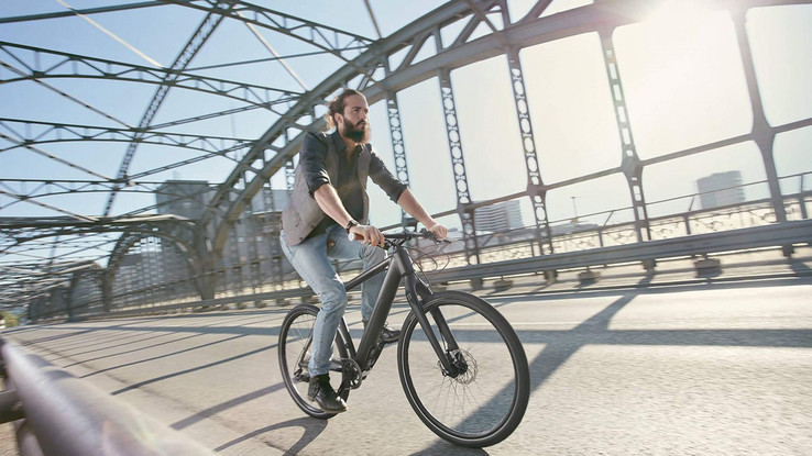 Kundenspezifische Batteriesysteme Kundenspezifische Batteriesysteme kommen beispielsweise bei E-Bikes und Pedelecs zum Einsatz.